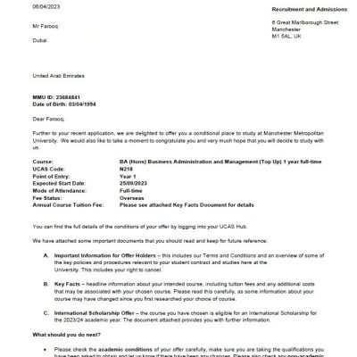 Поступление Farooq в Manchester Metropolitan University